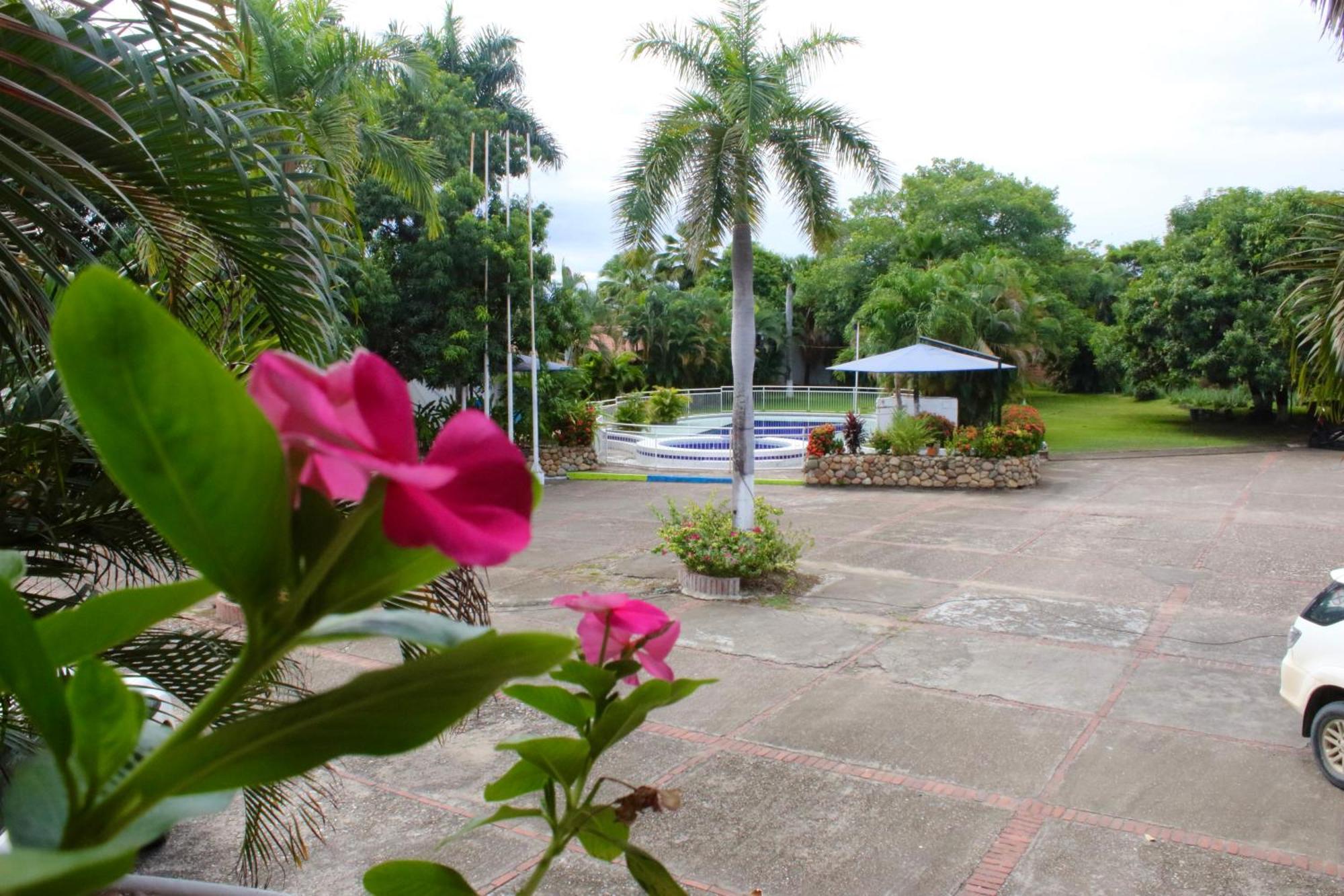 Hotel Mar Azul Neiva Нейва Екстер'єр фото